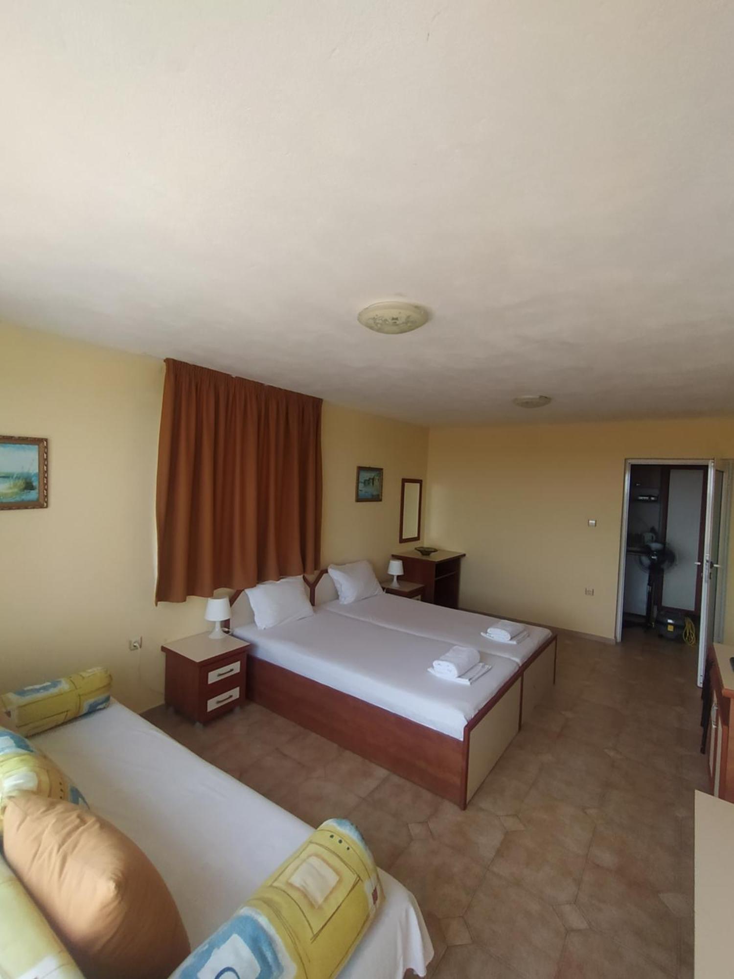 Guest House Polikseni Szozopol Szoba fotó
